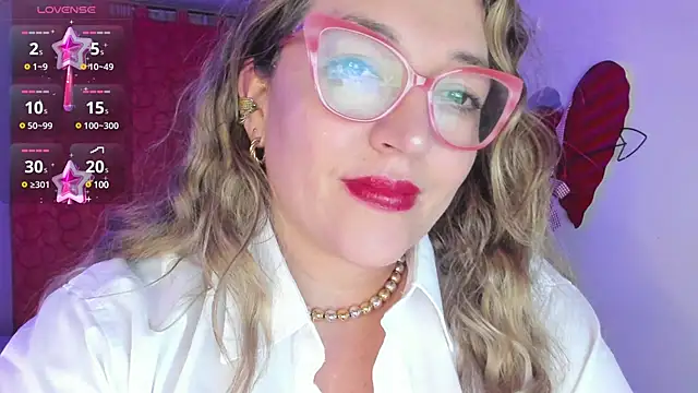 Naty Mature  online show from March 15, 2025, 3:07 am