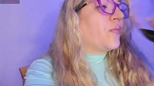 Naty Mature  online show from February 20, 2026, 6:32 pm