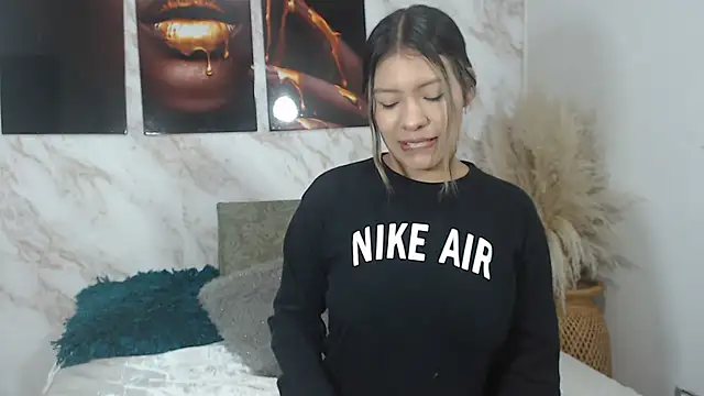 Snapshot of JESSYCHERNOBIL chatting on October 10, 2025, 11:44 am JESSYCHERNOBIL online show from October 10, 2025, 11:44 am