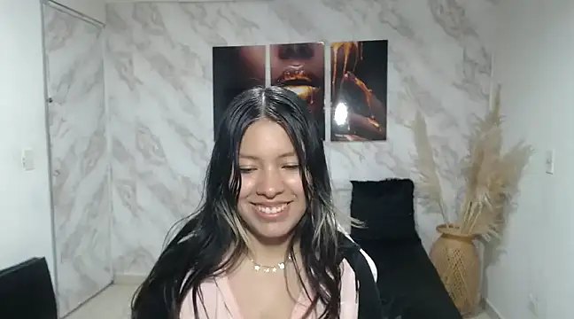 Snapshot of JESSYCHERNOBIL chatting on March 18, 2025, 5:44 pm JESSYCHERNOBIL online show from March 18, 2025, 5:44 pm