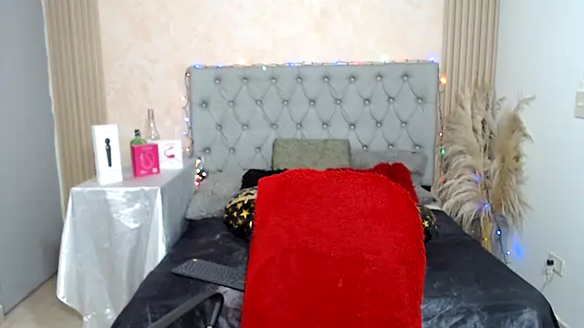 JESSYCHERNOBIL online show from April 7, 2026, 2:19 pm