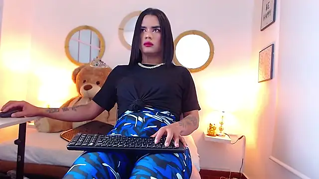 zoe hecate sexx online show from December 3, 2025, 12:04 pm