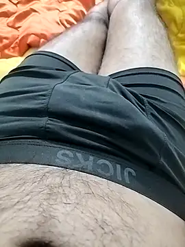 Snapshot of luckylads0037 chatting on February 25, 2026, 6:08 pm luckylads0037 online show from February 25, 2026, 6:08 pm