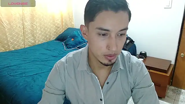 Snapshot of Davixx258 chatting on February 16, 2026, 10:29 pm Davixx258 online show from February 16, 2026, 10:29 pm