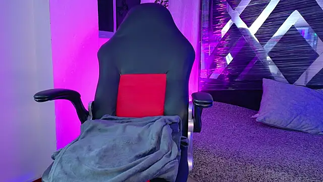 Snapshot of meggan_77 chatting on February 28, 2026, 11:15 pm meggan 77 online show from February 28, 2026, 11:15 pm