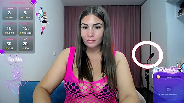 LinaSparks online show from May 17, 2026, 2:28 pm
