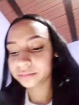 Snapshot of emma_ambar chatting on February 20, 2025, 1:25 am emma ambar online show from February 20, 2025, 1:25 am