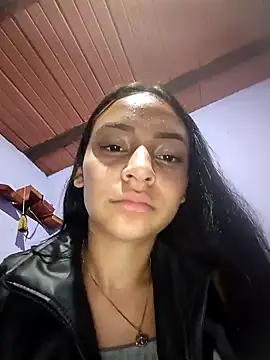 Snapshot of emma_ambar chatting on February 10, 2025, 12:30 am emma ambar online show from February 10, 2025, 12:30 am