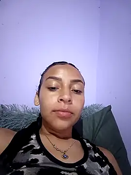 Snapshot of emma_ambar chatting on March 12, 2025, 4:19 am emma ambar online show from March 12, 2025, 4:19 am