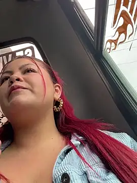 Snapshot of lia_moon77 chatting on December 15, 2025, 7:41 pm lia moon77 online show from December 15, 2025, 7:41 pm