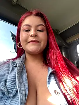 Snapshot of lia_moon77 chatting on November 10, 2025, 7:52 pm lia moon77 online show from November 10, 2025, 7:52 pm