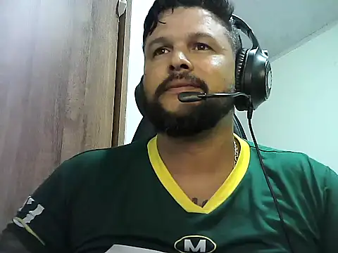 Snapshot of tupapito00 chatting on March 18, 2026, 6:38 am tupapito00 online show from March 18, 2026, 6:38 am