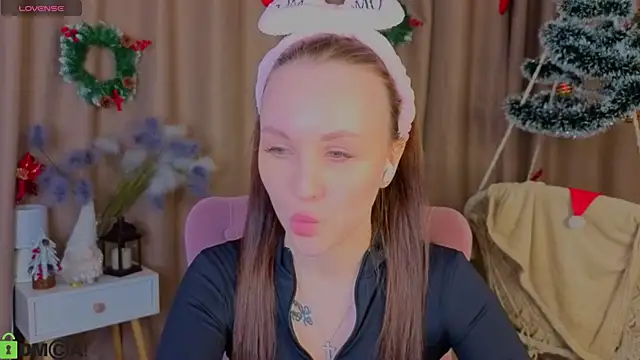 Snapshot of Wendy_mm chatting on December 15, 2025, 9:15 am Wendy mm online show from December 15, 2025, 9:15 am