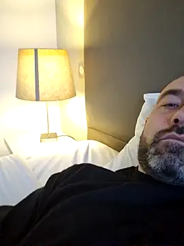 Snapshot of jamesmatt6 chatting on January 13, 2026, 4:00 pm jamesmatt6 online show from January 13, 2026, 4:00 pm