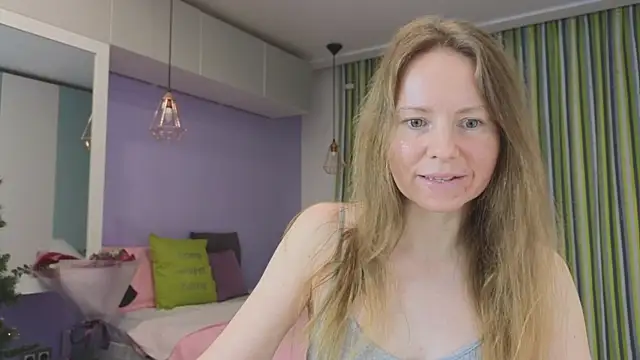 JanePearl online show from January 17, 2025, 7:49 pm