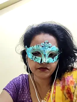 anuradha1432 online show from March 18, 2025, 12:39 pm