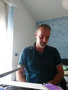 Snapshot of Marcolino183 chatting on July 26, 2026, 5:03 am Marcolino183 online show from July 26, 2026, 5:03 am