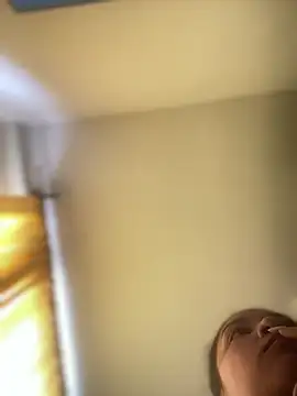 baby lizy online show from December 22, 2025, 8:09 pm