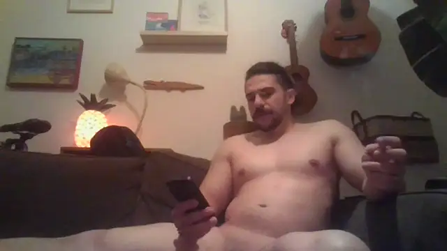 Snapshot of Mclozzz chatting on May 9, 2026, 2:48 am Mclozzz online show from May 9, 2026, 2:48 am