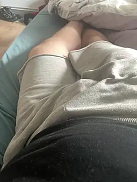 lescoquin2215 online show from December 24, 2024, 12:11 pm