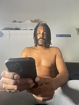 bigdinca online show from October 10, 2025, 4:52 pm