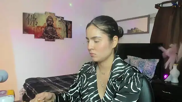 Snapshot of alisa_jhons1 chatting on September 19, 2025, 2:04 am alisa jhons1 online show from September 19, 2025, 2:04 am