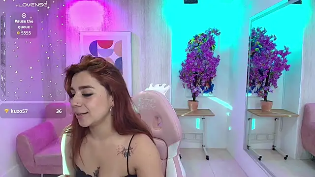 Gabby evanns online show from December 1, 2025, 12:06 pm