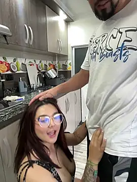 Snapshot of camianddanna chatting on March 22, 2025, 8:37 pm camianddanna online show from March 22, 2025, 8:37 pm