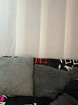 Snapshot of camianddanna chatting on December 19, 2024, 1:50 am camianddanna online show from December 19, 2024, 1:50 am