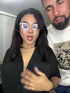 Snapshot of camianddanna chatting on January 20, 2025, 4:43 am camianddanna online show from January 20, 2025, 4:43 am