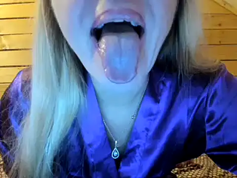 Cookiecutey online show from October 29, 2025, 7:57 pm