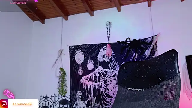 Snapshot of kemmadakii chatting on October 22, 2025, 8:30 pm kemmadakii online show from October 22, 2025, 8:30 pm