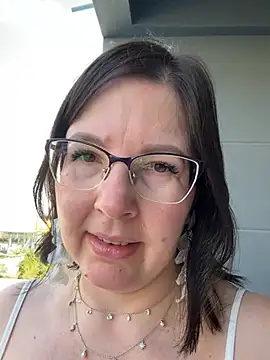 Snapshot of B_Bonya_m chatting on January 15, 2026, 3:21 am B Bonya m online show from January 15, 2026, 3:21 am