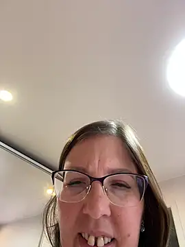 Snapshot of B_Bonya_m chatting on March 2, 2025, 12:58 pm B Bonya m online show from March 2, 2025, 12:58 pm