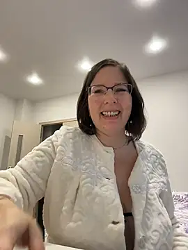 Snapshot of B_Bonya_m chatting on November 12, 2025, 4:16 am B Bonya m online show from November 12, 2025, 4:16 am