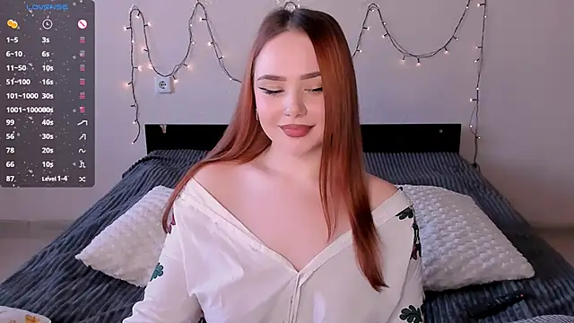 Snapshot of LittleKiitten chatting on January 27, 2025, 1:30 pm LittleKiitten online show from January 27, 2025, 1:30 pm