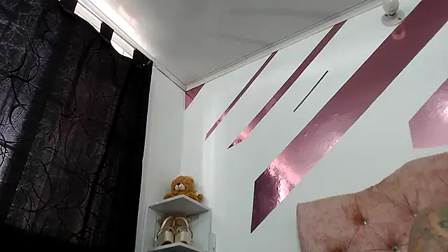 Snapshot of Kitten_Hot_ chatting on September 27, 2025, 3:07 pm Kitten Hot online show from September 27, 2025, 3:07 pm