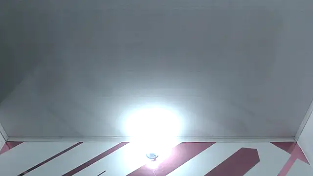 Snapshot of Kitten_Hot_ chatting on December 4, 2025, 4:22 am Kitten Hot online show from December 4, 2025, 4:22 am