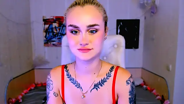  Ravenaa online show from December 3, 2025, 4:17 pm