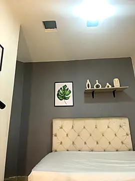 Soe Lara online show from November 28, 2025, 11:21 am