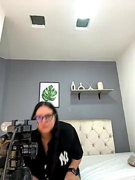 Soe Lara online show from September 16, 2025, 11:00 am