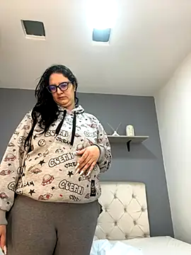 Soe Lara online show from September 17, 2025, 11:12 am