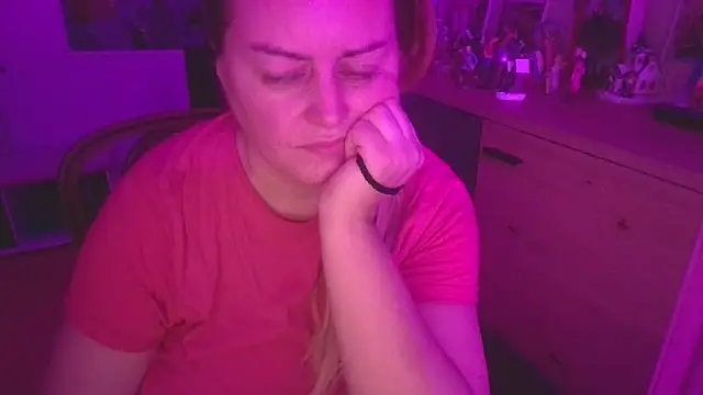 Meliss Official9 online show from December 19, 2025, 5:54 am