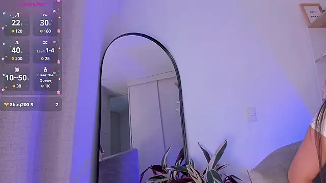 danna davis18 online show from March 7, 2025, 9:17 pm