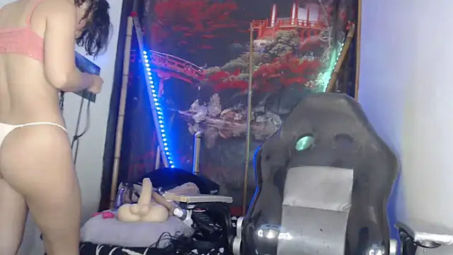 dark doll5 online show from December 8, 2024, 5:01 pm