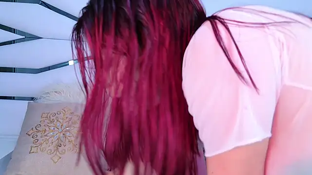 ElizabetthKitty online show from December 15, 2025, 12:33 pm