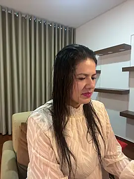 Snapshot of Alice_Biel chatting on March 9, 2025, 11:58 am Alice Biel online show from March 9, 2025, 11:58 am