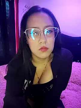 Snapshot of Miia-fox chatting on October 15, 2025, 3:31 pm Miia-fox online show from October 15, 2025, 3:31 pm