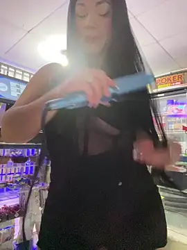 Snapshot of Hot_beauty__ chatting on February 10, 2026, 2:21 am Hot beauty online show from February 10, 2026, 2:21 am