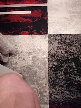 Snapshot of Warumnicht1980 chatting on November 19, 2025, 6:35 am Warumnicht1980 online show from November 19, 2025, 6:35 am